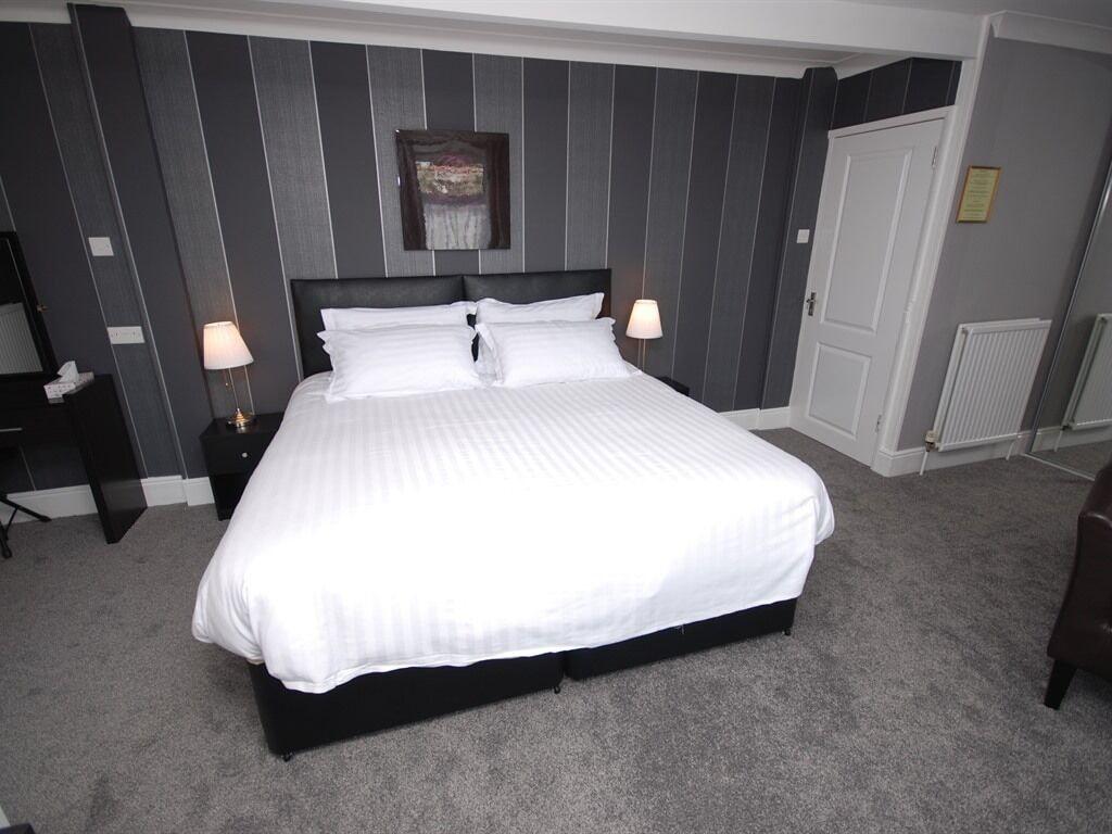 The Avenue Bed & Breakfast
