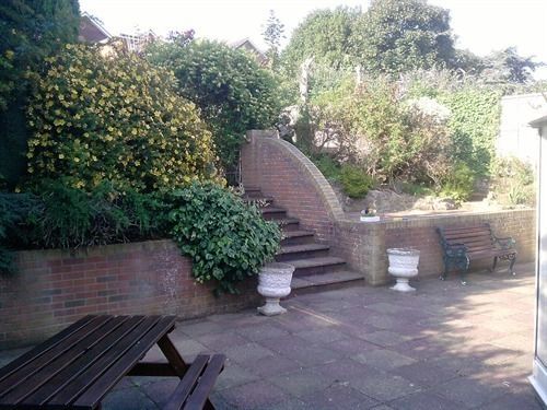 The Avenue Bed & Breakfast 4*